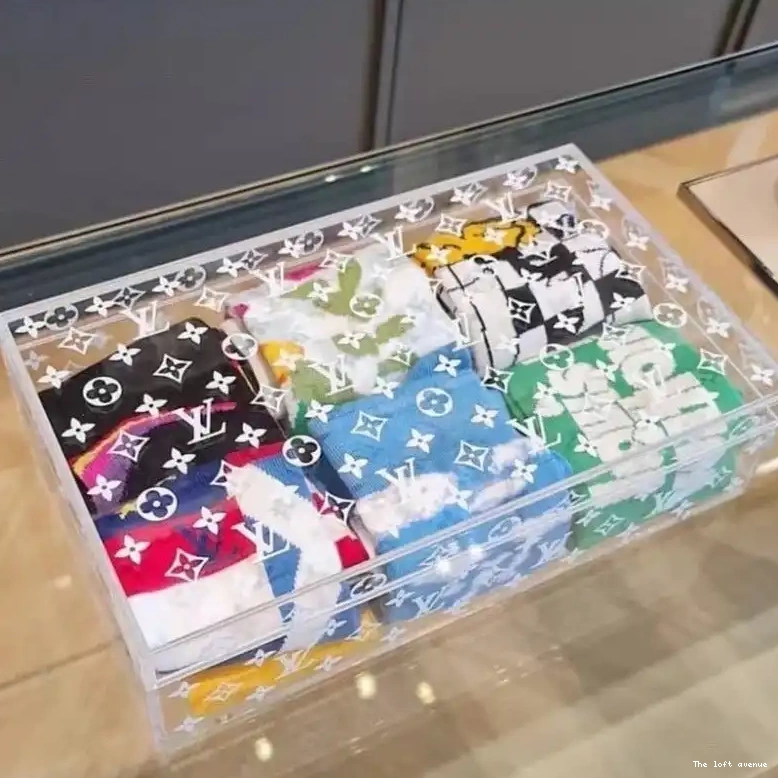 CUSTOM SOCKS LV BOX WITH 0624